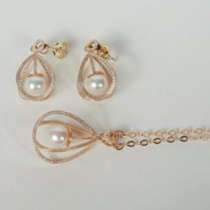 Perla Dorada Pendant