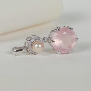Rose allure pendant