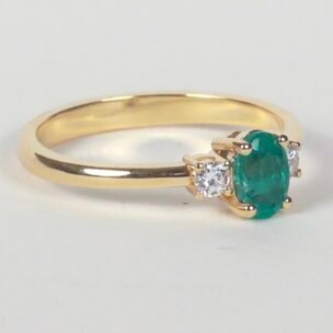 Moderna ring // óvala