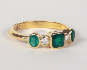 Moderna ring // primavera